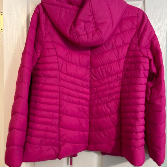 Pink puffer jacket - Picture 2 of 6